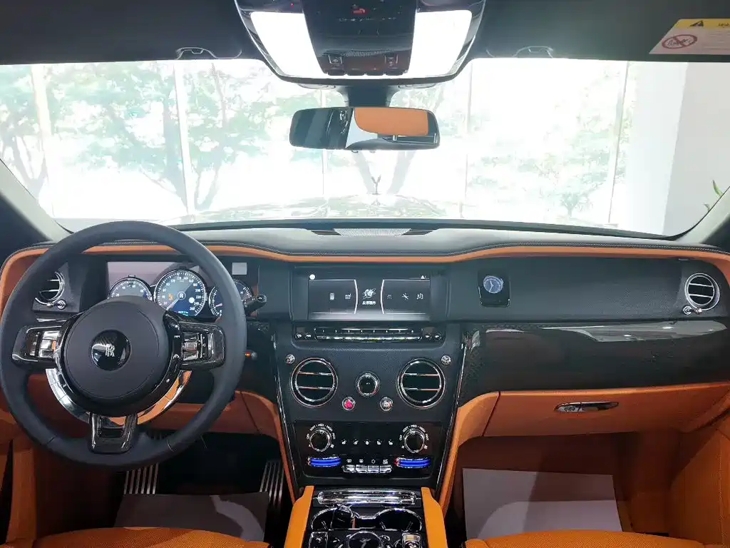 ROLLS-ROYCE CULLINAN