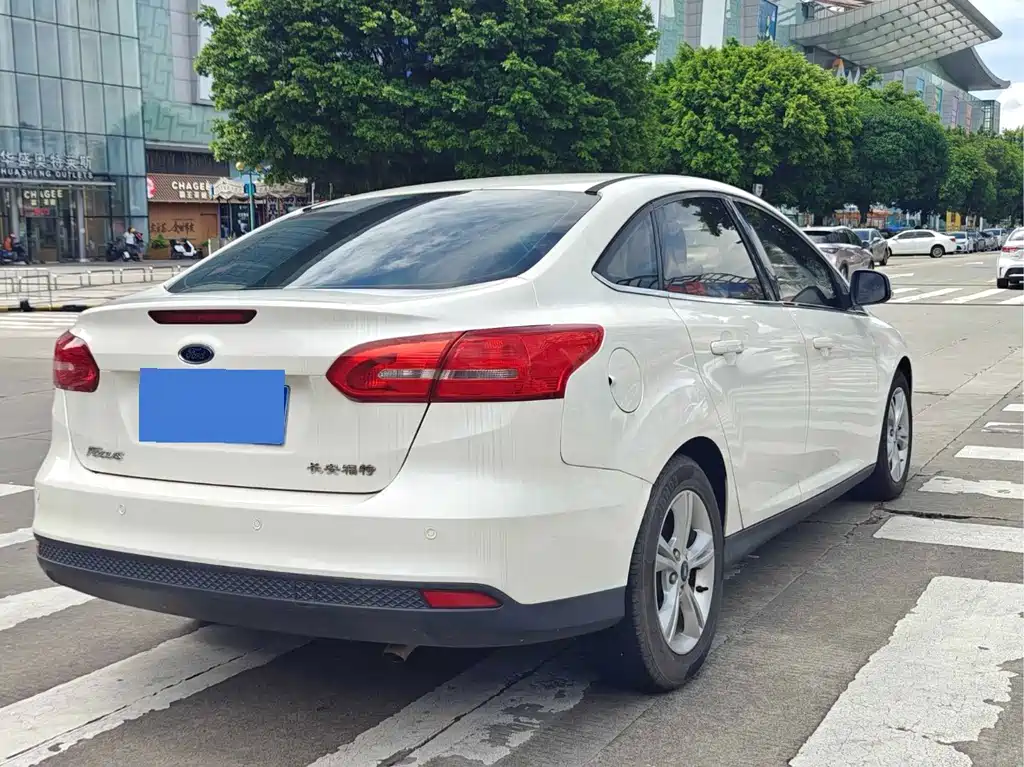 Ford Focus — миниатюра 2