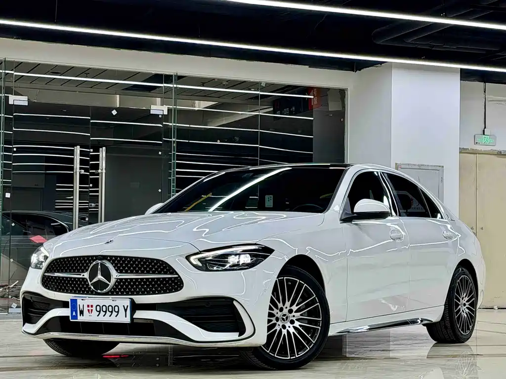 Mercedes-Benz C-Class — миниатюра 2