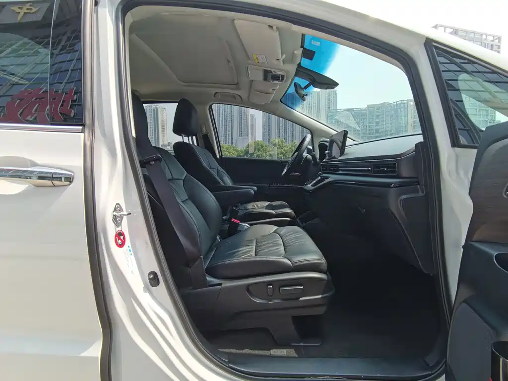 Honda Odyssey 2022 — фото 11