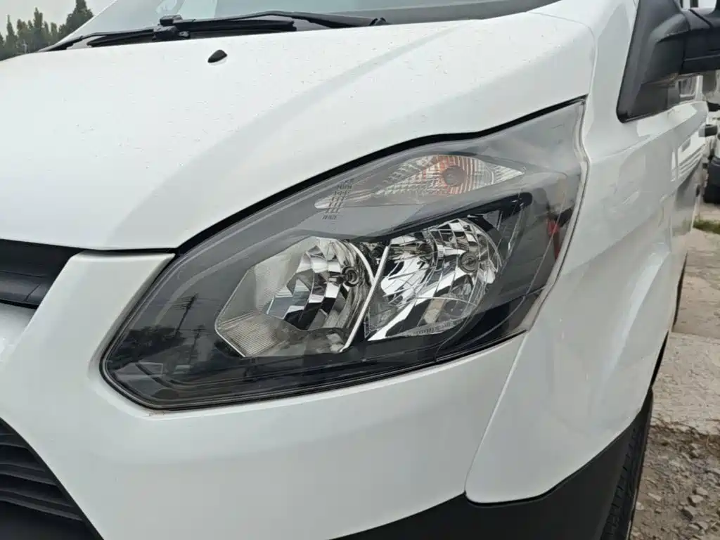 Ford Transit — миниатюра 24