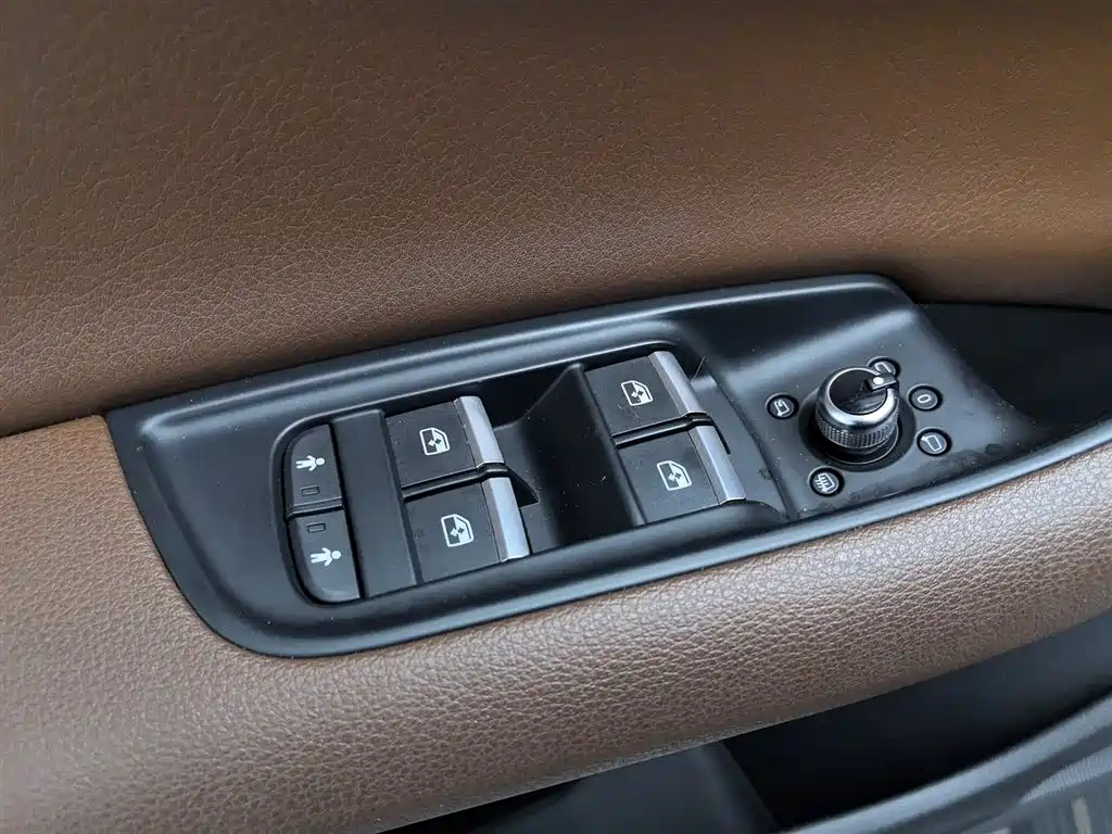 Audi Q7 2016 40 TFSI S line Sport