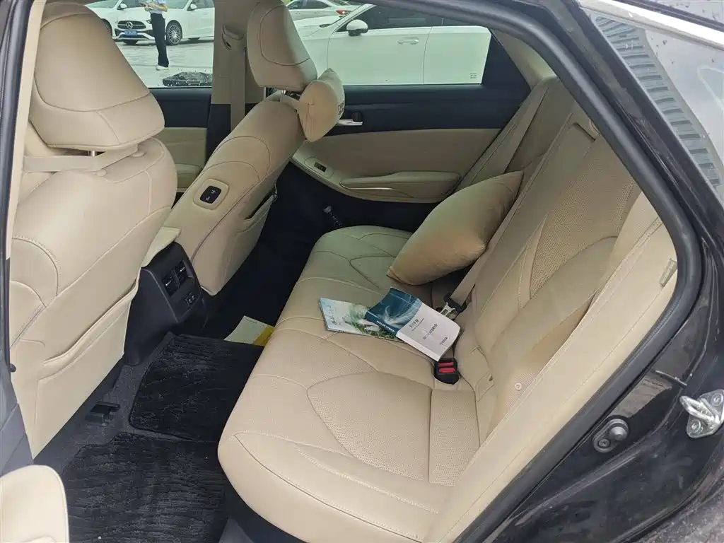 Toyota Avalon — миниатюра 5