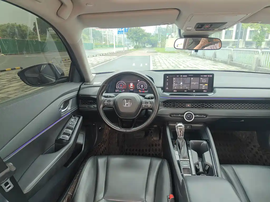 Honda Accord — миниатюра 11