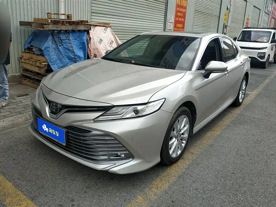 Toyota Camry 2019