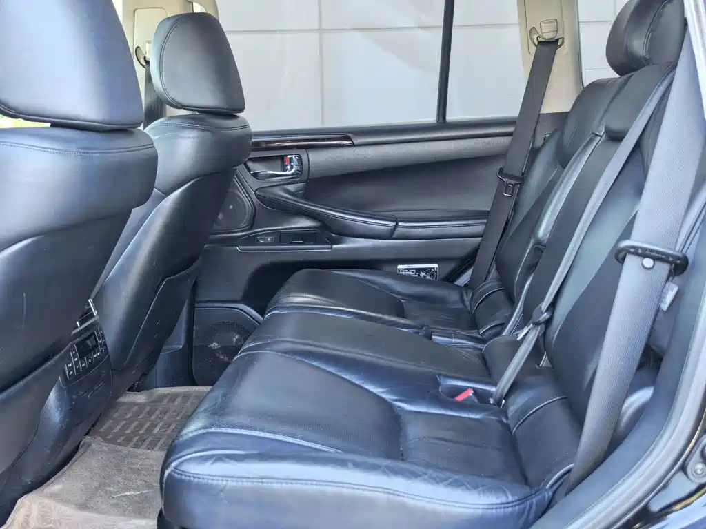 Lexus LX — миниатюра 6