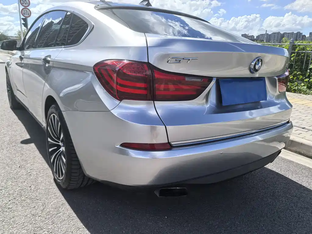 BMW 5 Series GT — миниатюра 12