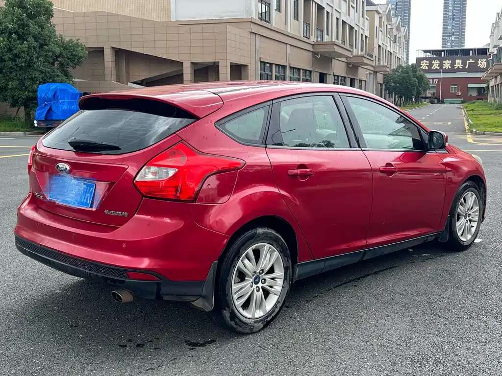 Ford Focus — миниатюра 5