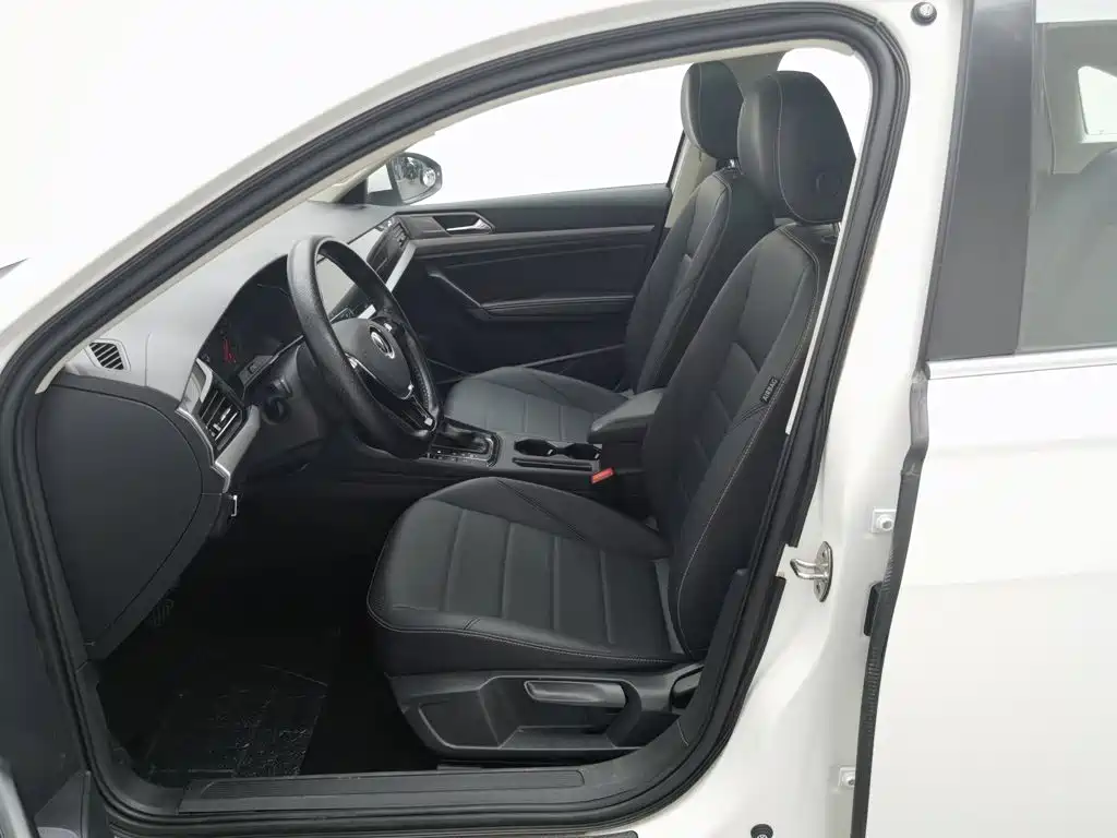 Volkswagen Lavida — миниатюра 10