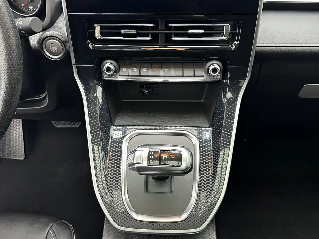 Haval M6 - фото 15