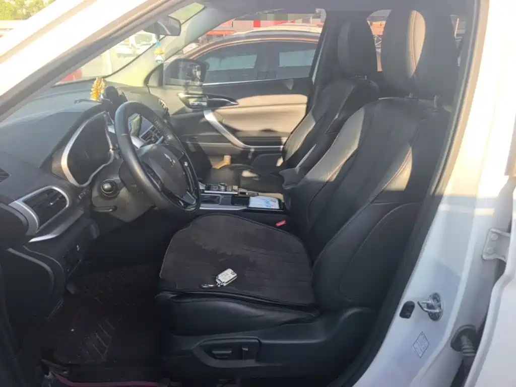 Mitsubishi Eclipse Cross — миниатюра 15