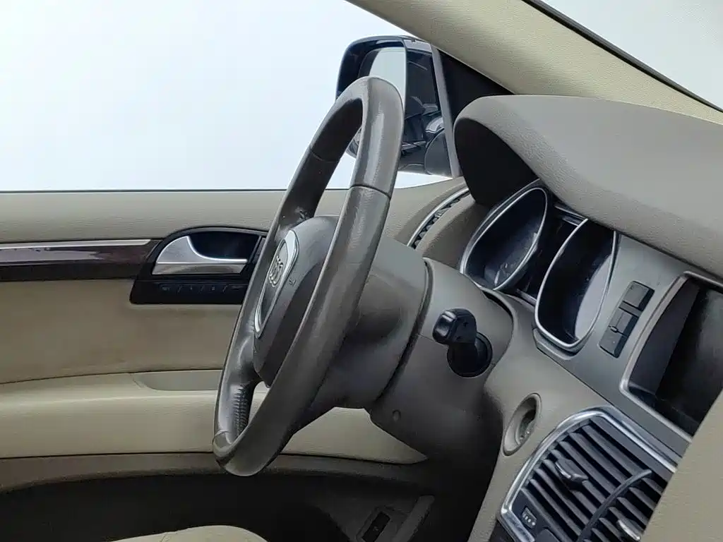 Audi Q7 — миниатюра 22