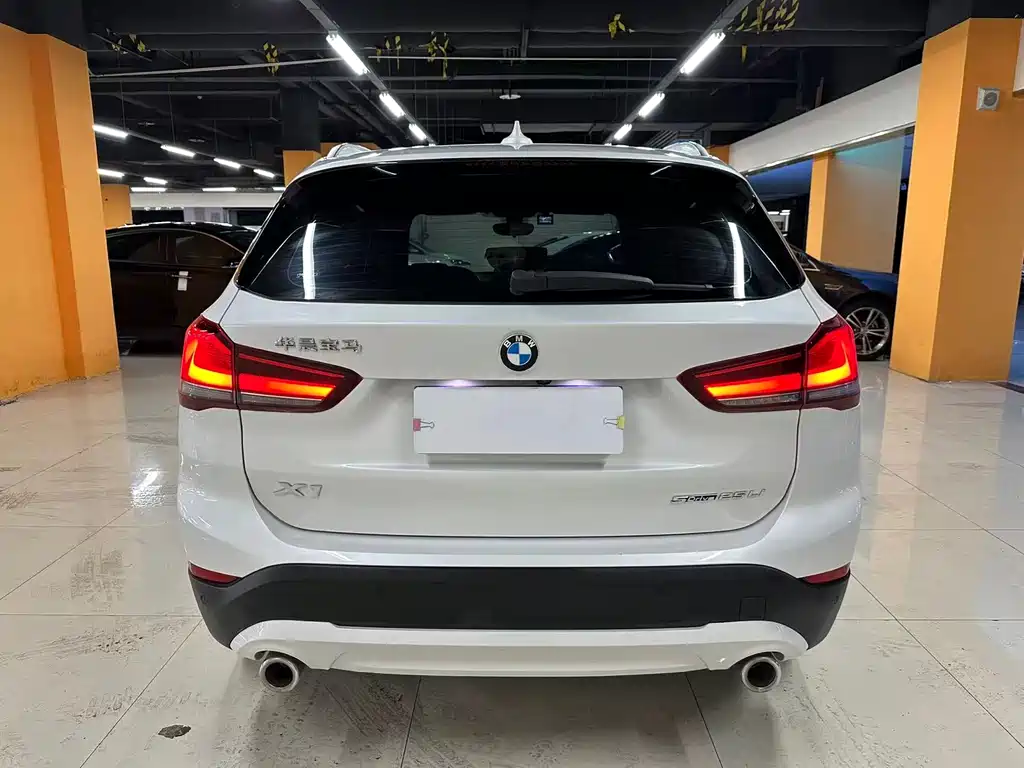 BMW X1 — миниатюра 7