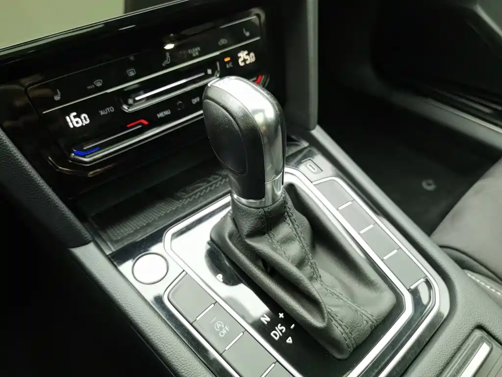 Volkswagen Magotan — миниатюра 13