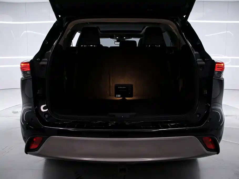 Toyota Highlander — миниатюра 18
