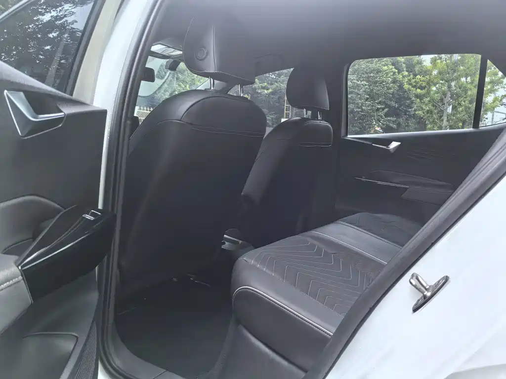 Volkswagen ID.3 — миниатюра 7