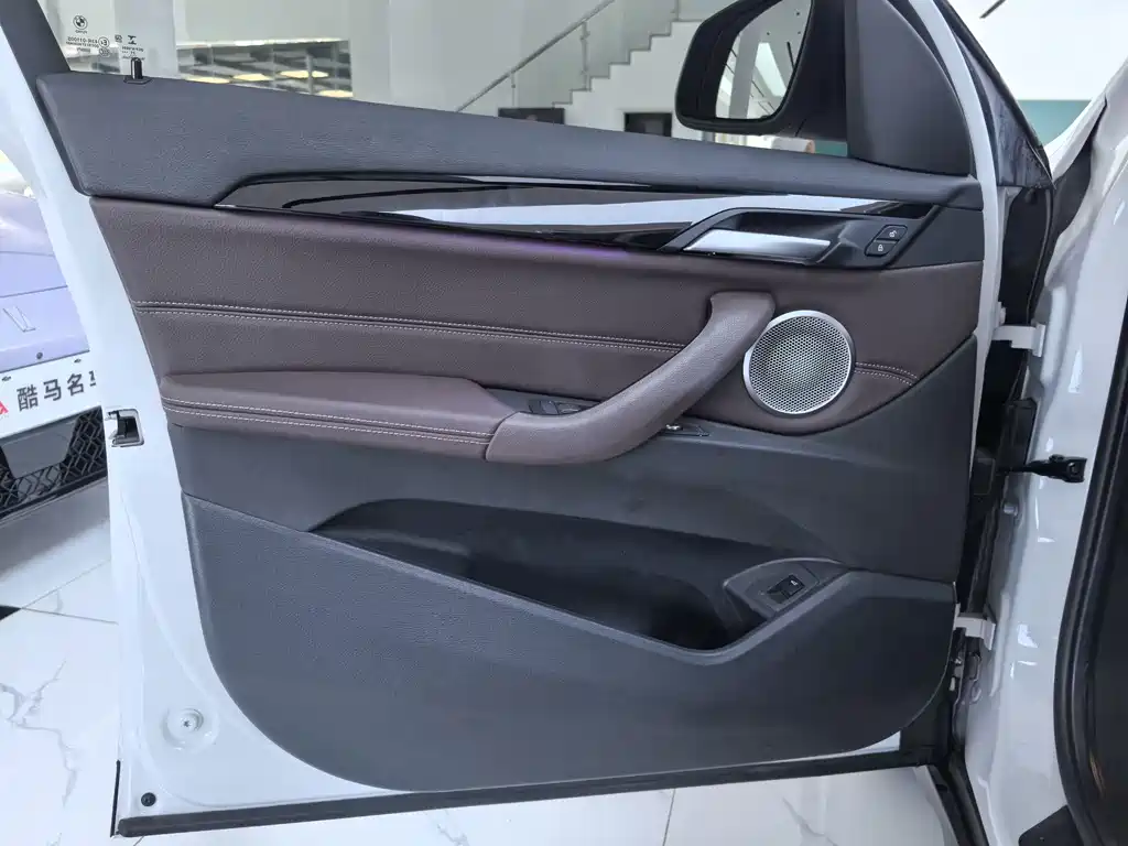 BMW X1 — миниатюра 4
