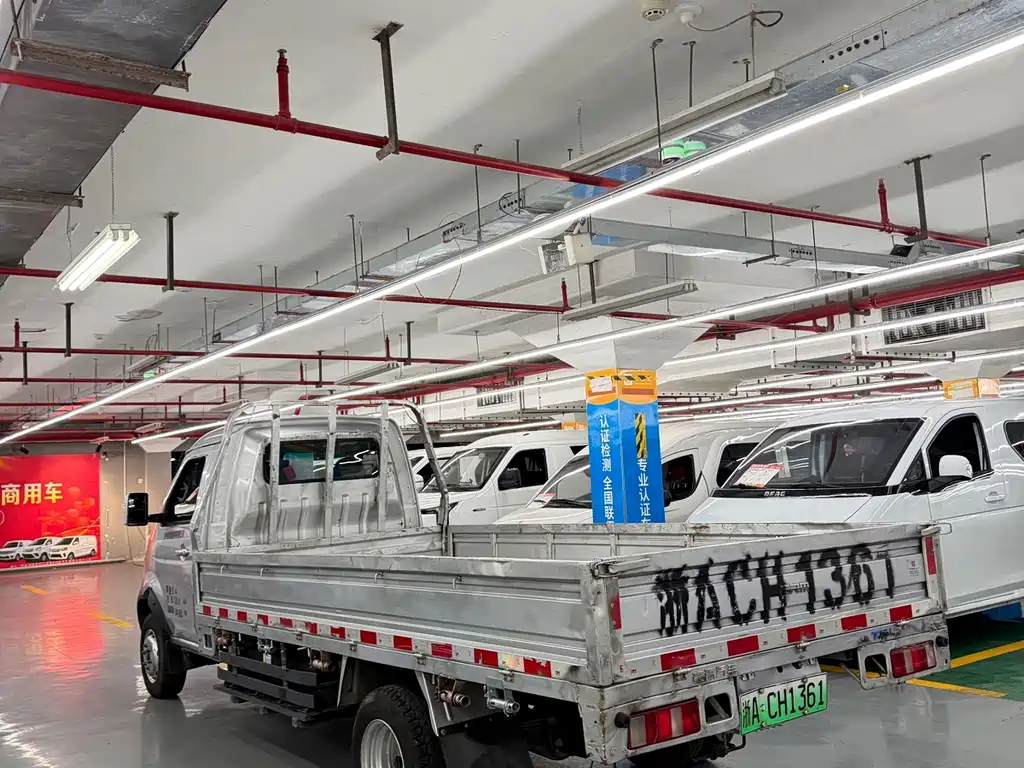 SRM Xinyuan T5L EV — миниатюра 5