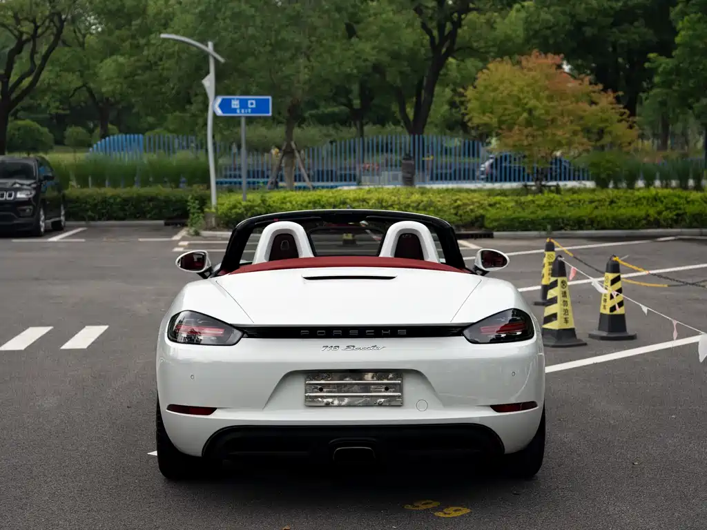 Porsche 718 2018 Boxster 2.0T