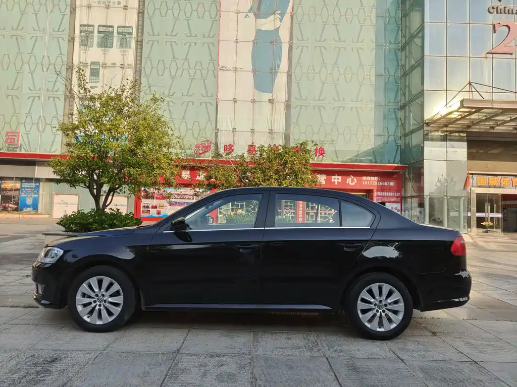 Volkswagen Lavida — миниатюра 3