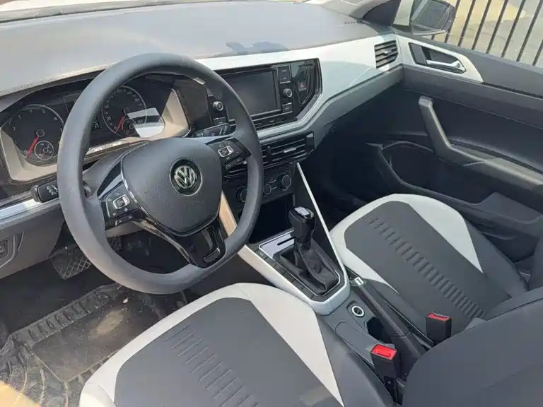 Volkswagen Polo — миниатюра 2