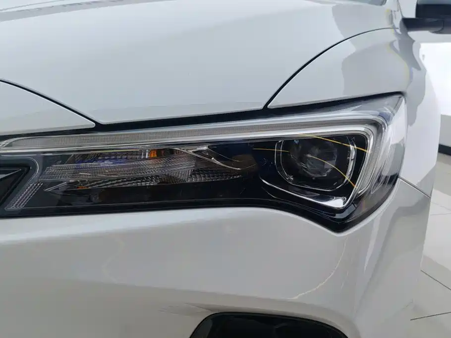 Buick Verano — миниатюра 5