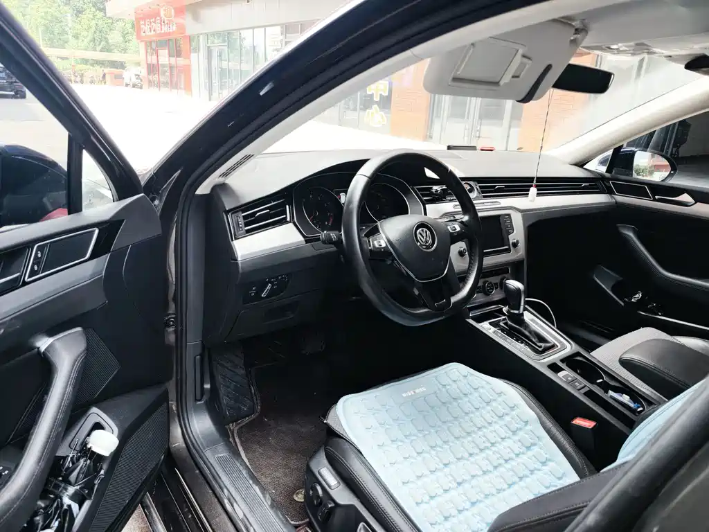 Volkswagen Viloran — миниатюра 4