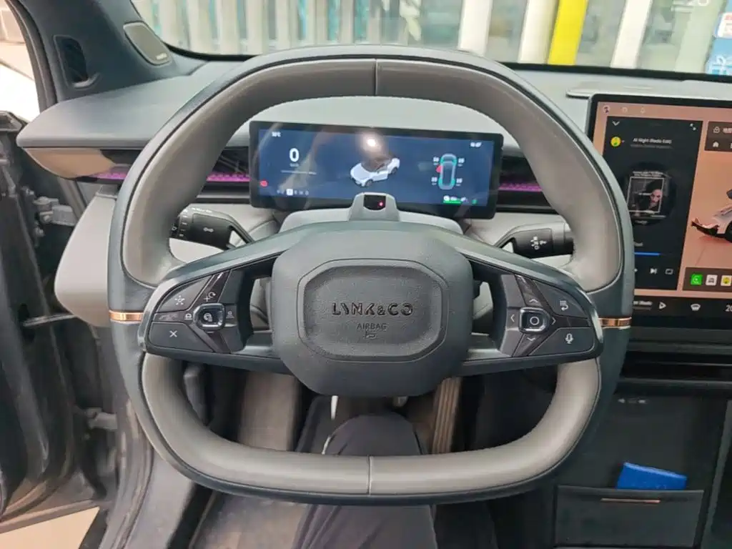 Lynk & Co Z20 — миниатюра 11