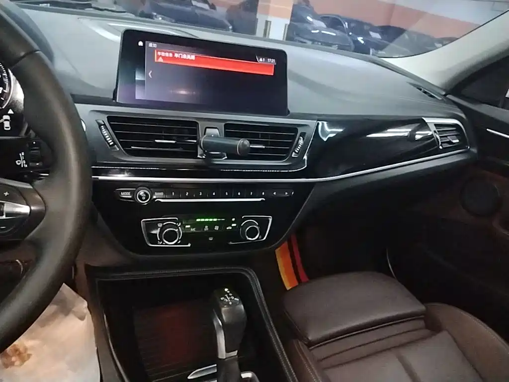 BMW 1 Series — миниатюра 13