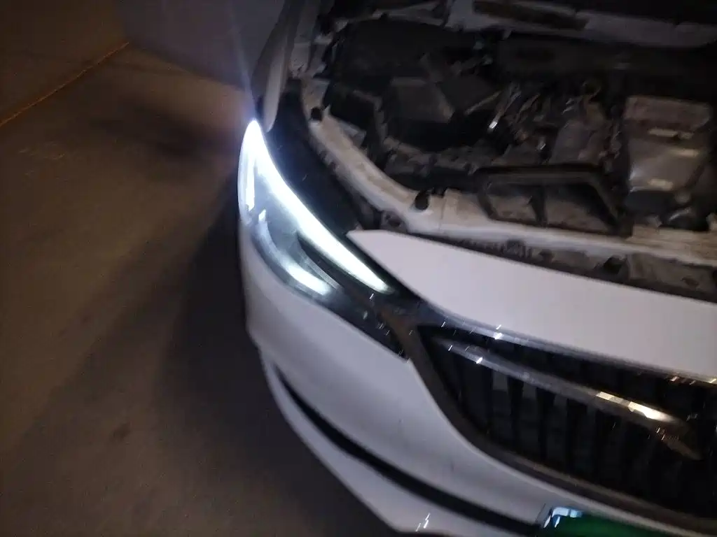 Buick Excelle — миниатюра 7