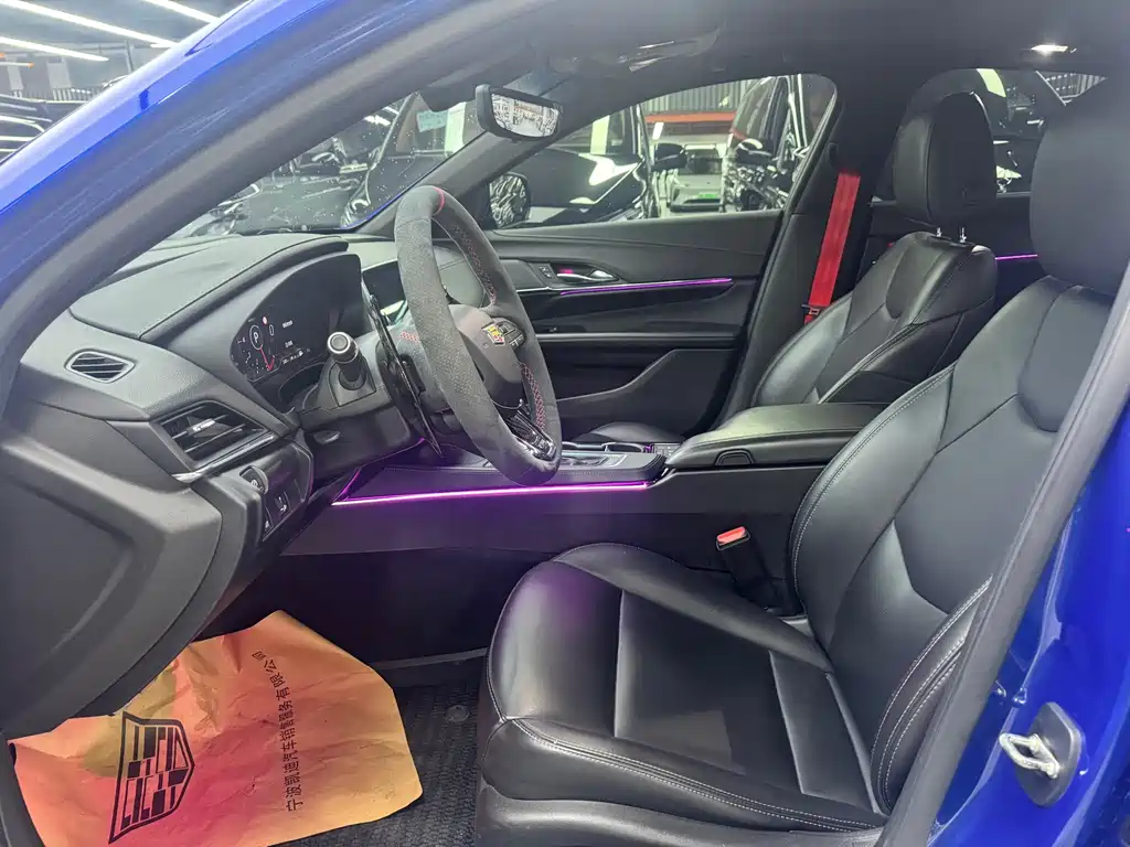 Cadillac CT4 — миниатюра 10
