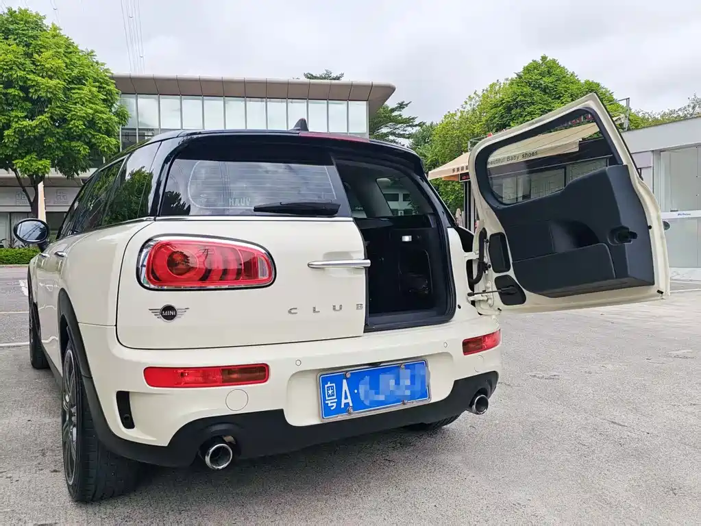 MINI Mini Clubman — миниатюра 8