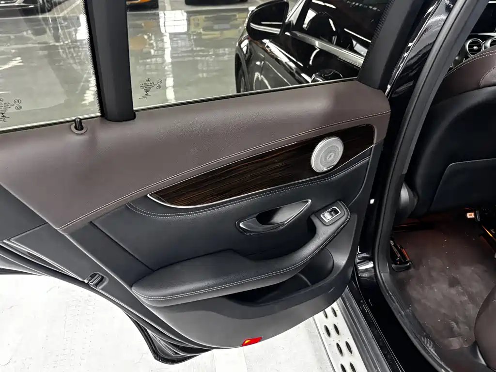 Mercedes-Benz GLC — миниатюра 7