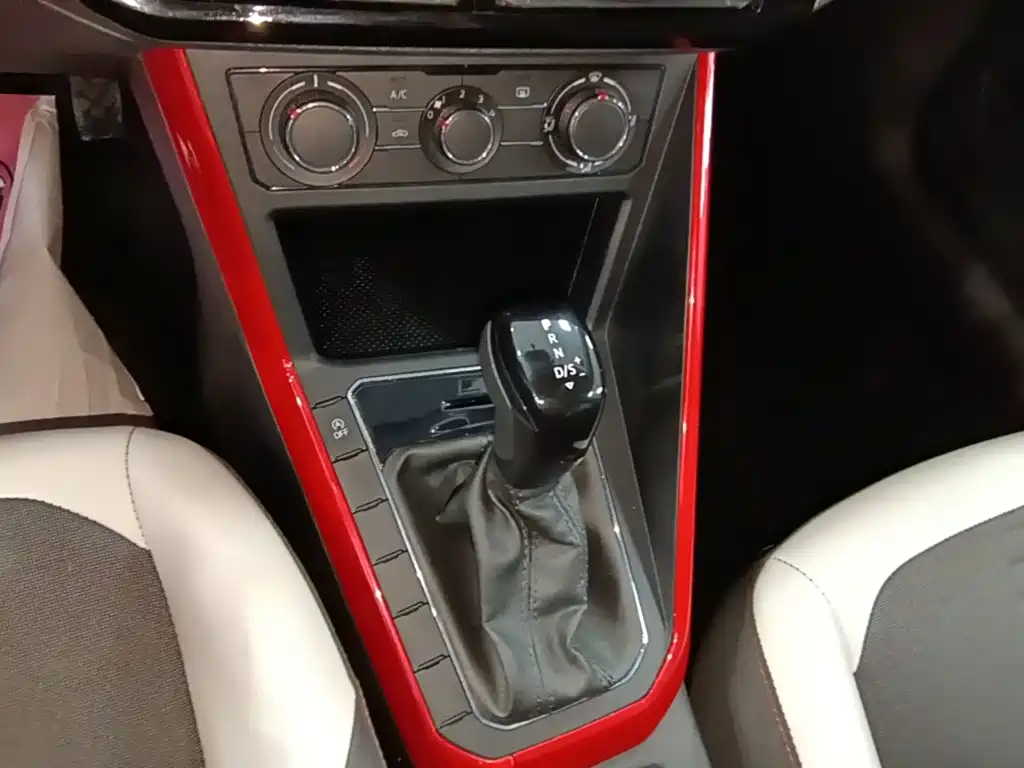 Volkswagen Polo — миниатюра 14