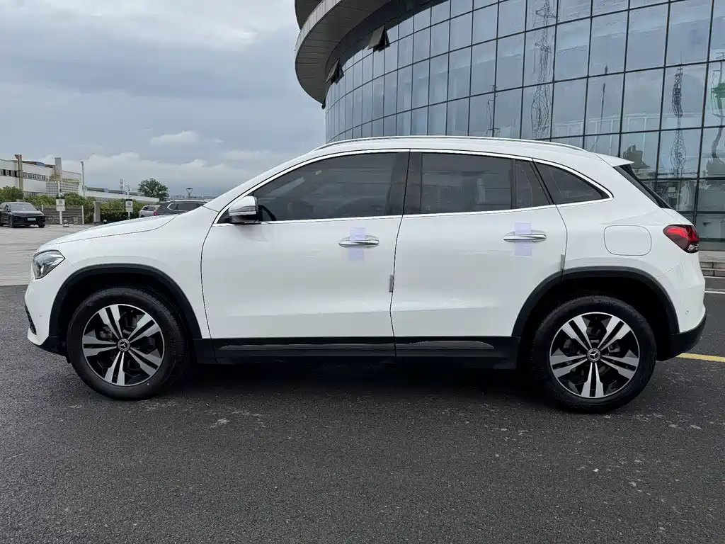 Mercedes-Benz GLA 2022 GLA 200