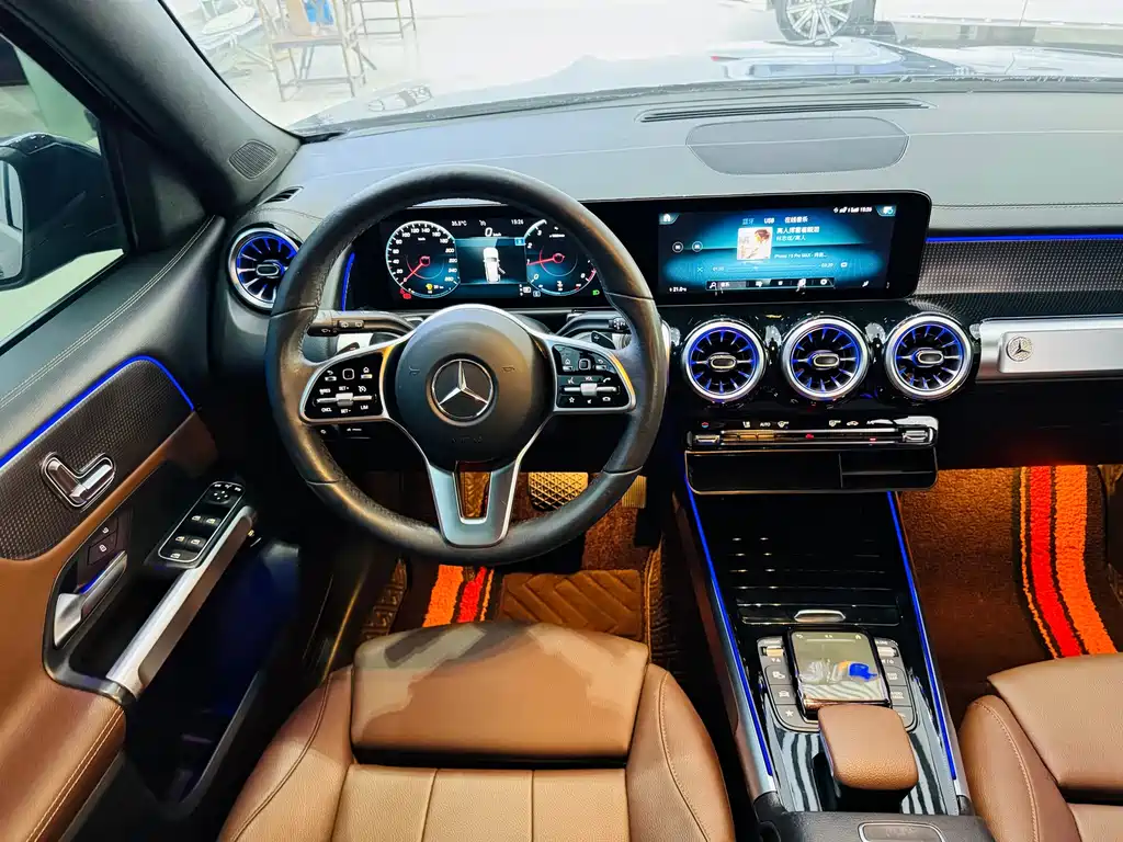 Mercedes-Benz GLB — миниатюра 11