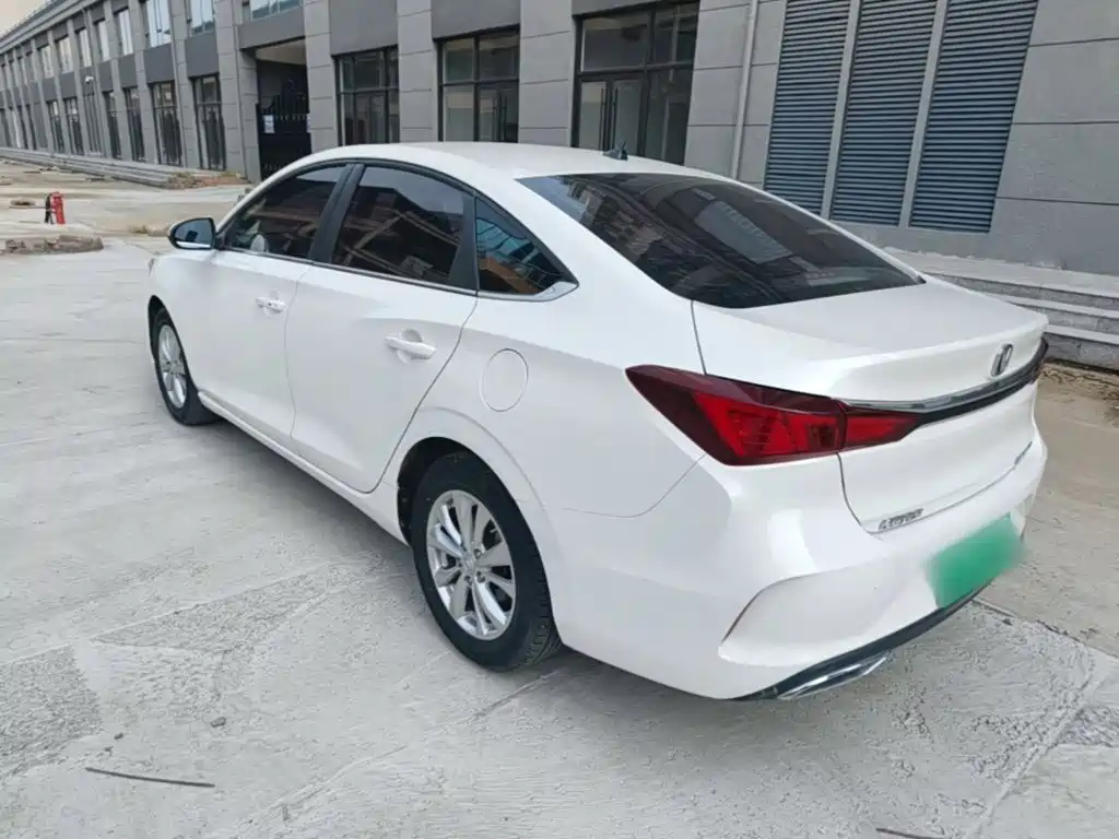 Changan Eado — миниатюра 5
