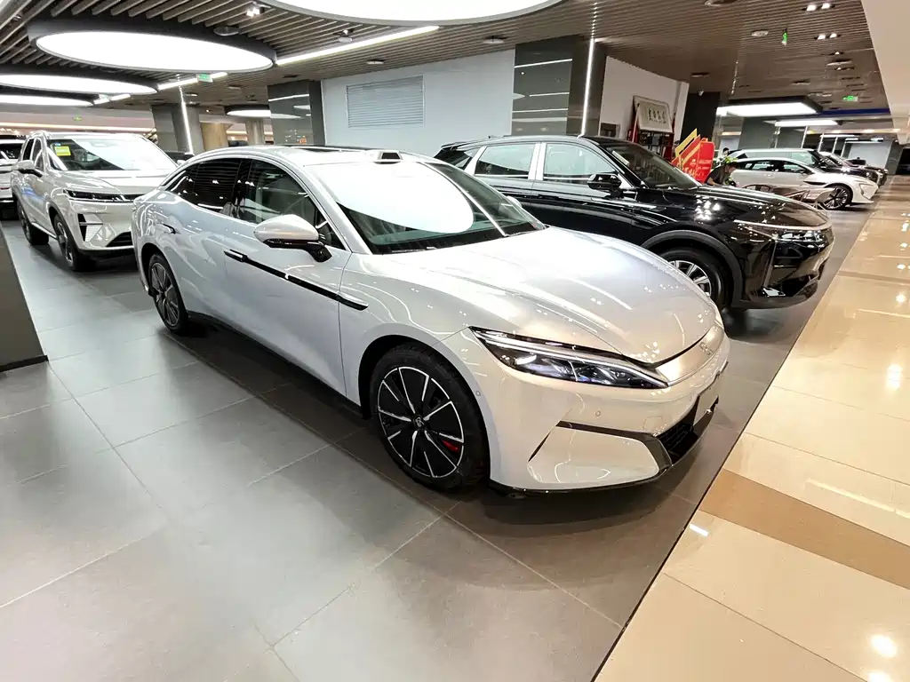 BYD Хань Ли — миниатюра 2