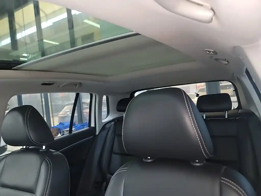 Volkswagen Tiguan — миниатюра 18