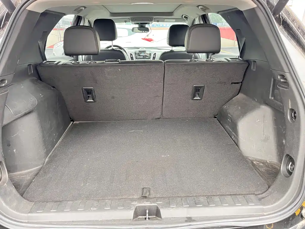 Chevrolet Equinox — миниатюра 19