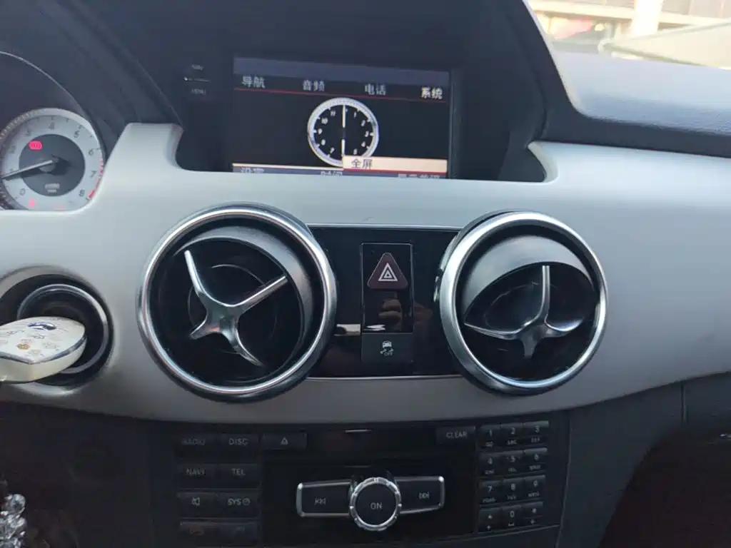 Mercedes-Benz GLK-Class — миниатюра 13