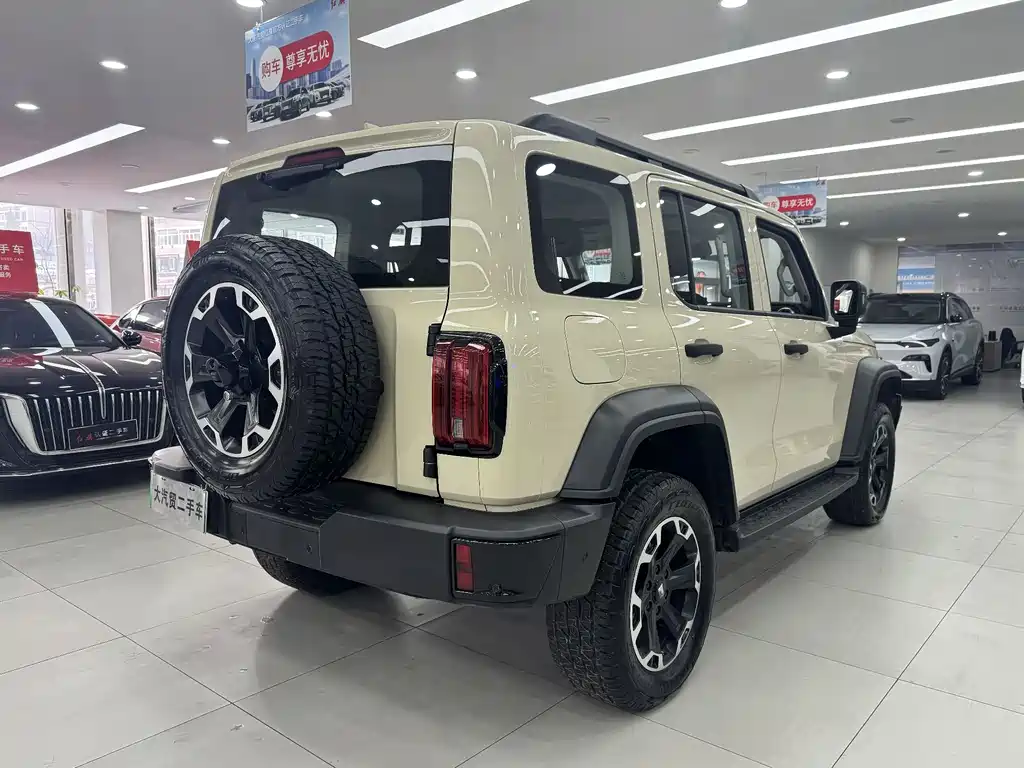 Tank 300 2025 Hi4-T 37.1kWh