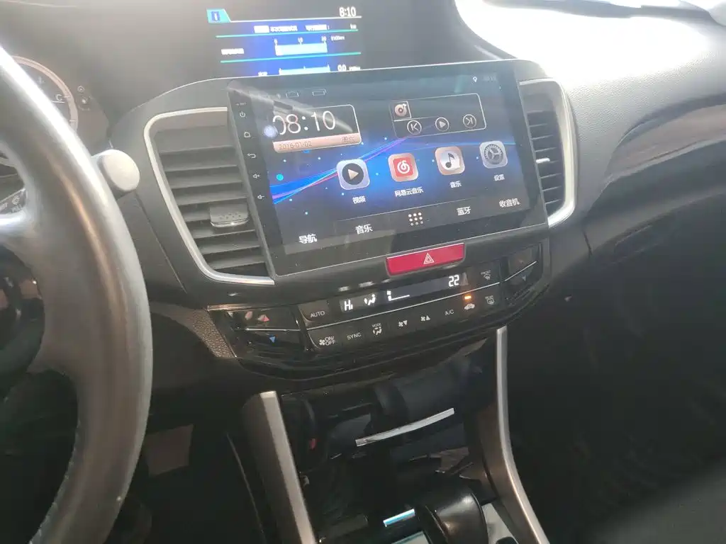 Honda Accord — миниатюра 13