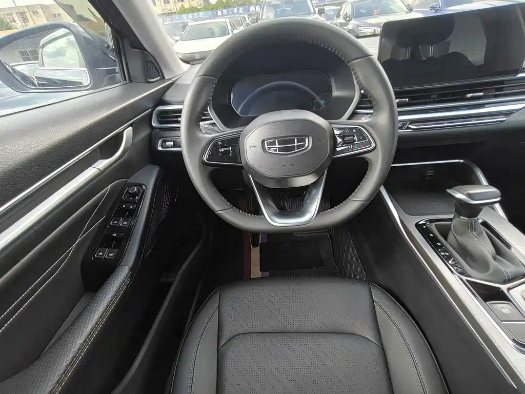 Geely Emgrand — миниатюра 5