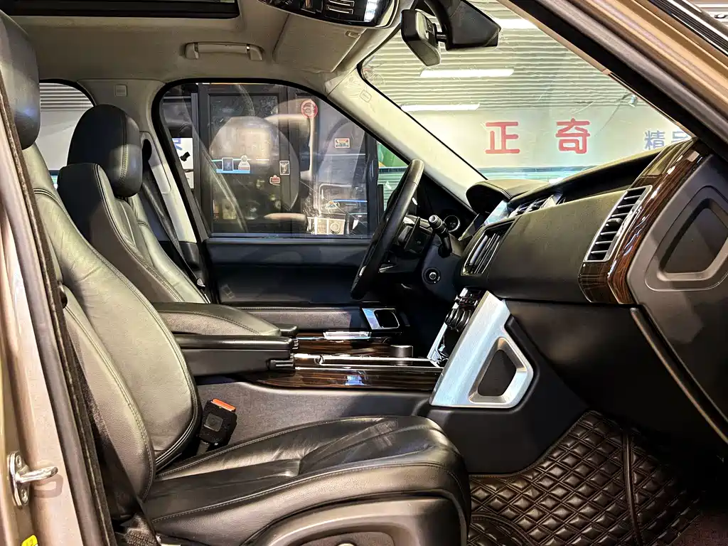 Land Rover Range Rover — миниатюра 26