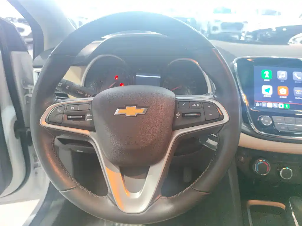 Chevrolet Monza — миниатюра 10