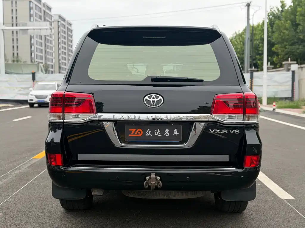 Toyota Land Cruiser — миниатюра 17