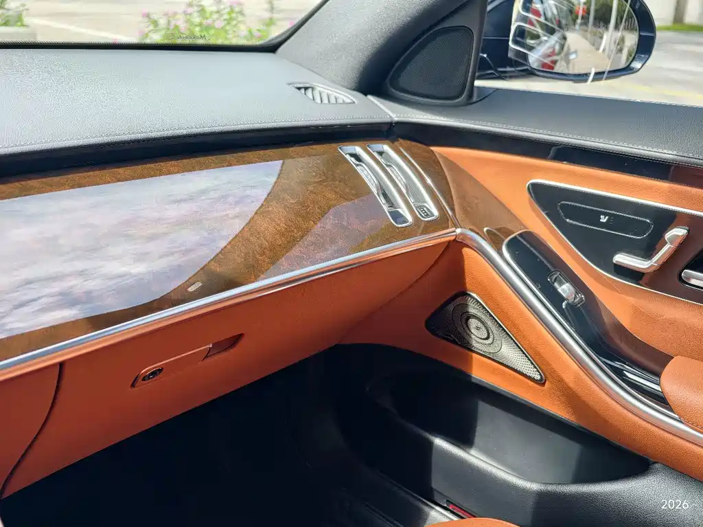 Mercedes-Benz S-Class — миниатюра 16