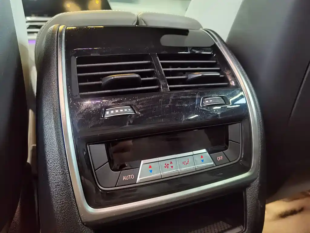 BMW X6 M — миниатюра 8