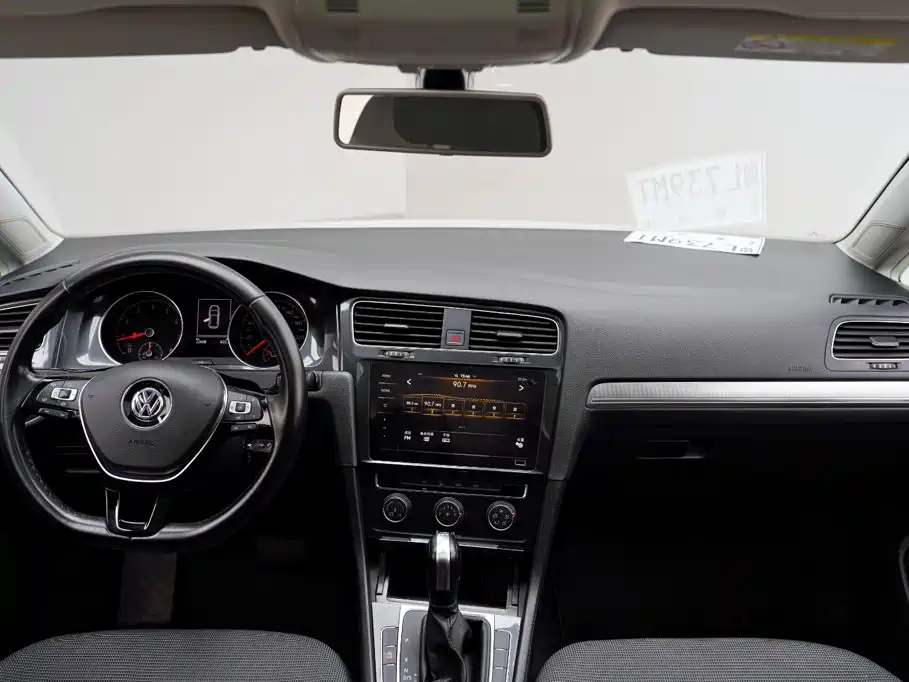 Volkswagen Golf — миниатюра 5